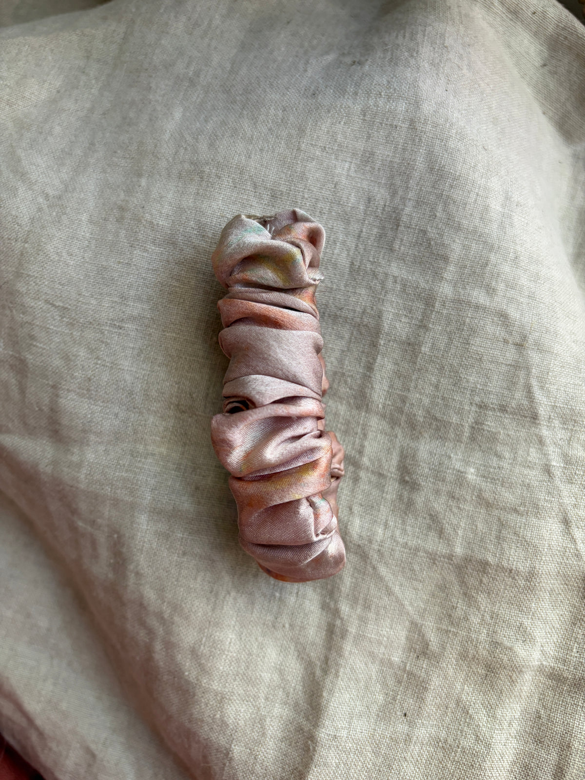 Selyem Scrunchie Mini