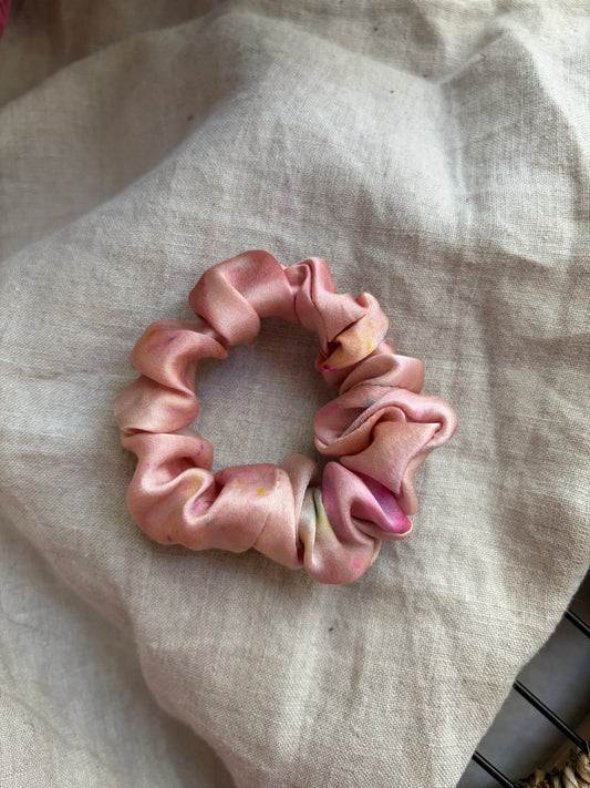 Selyem Scrunchie Mini