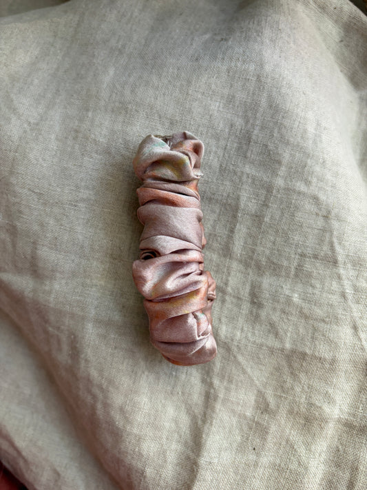 Selyem Scrunchie Mini